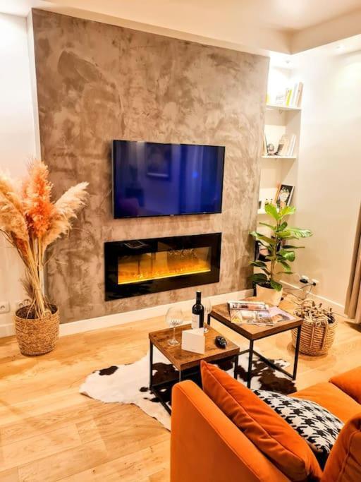 Апартаменты Paris Center - Beautiful & Cosy Flat Экстерьер фото